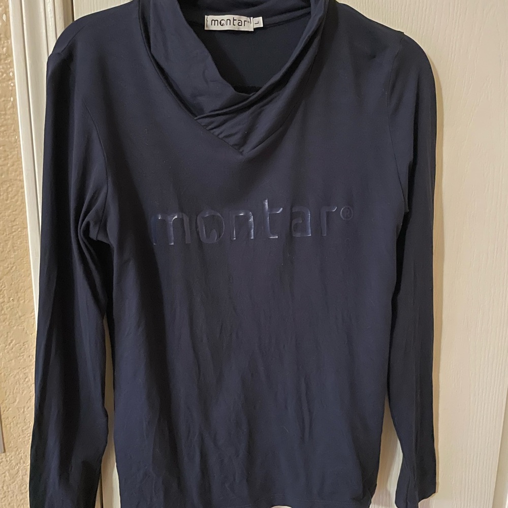 Women's Navy Long Sleeve Top